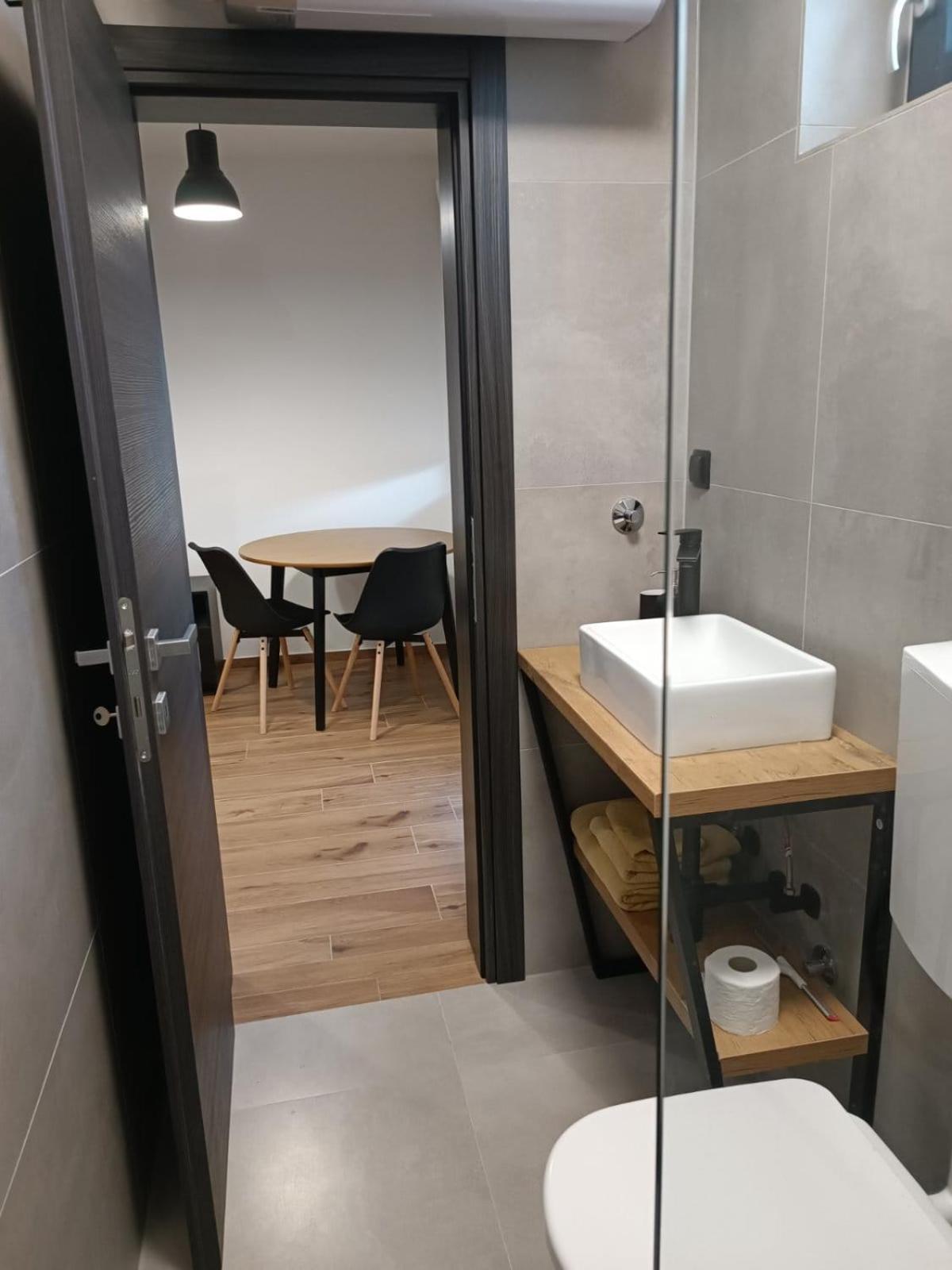 Apartmani Jana Osijek Eksteriør billede